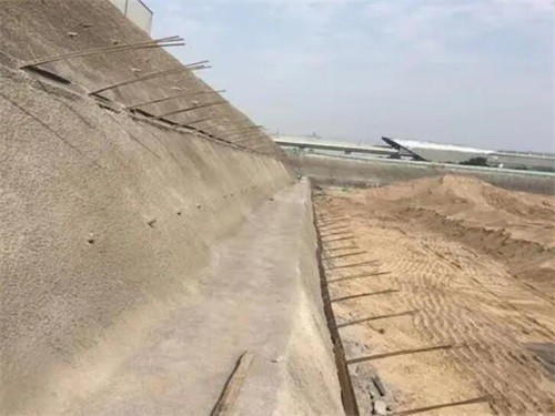 牡丹江河道边坡加固